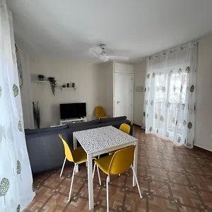 https://apartamentos-mareabeach.es-andalucia.com